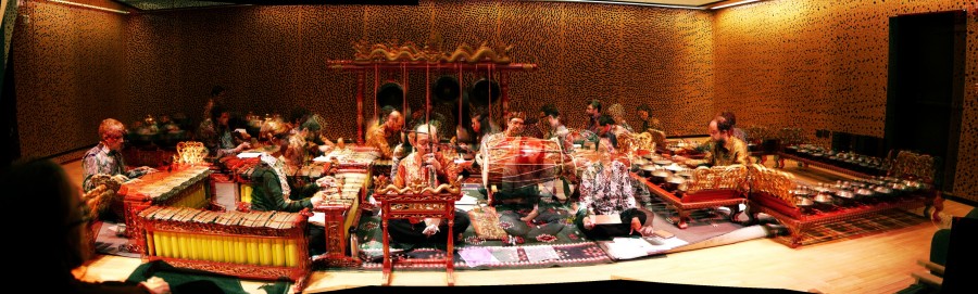 multi-gamelan hard light